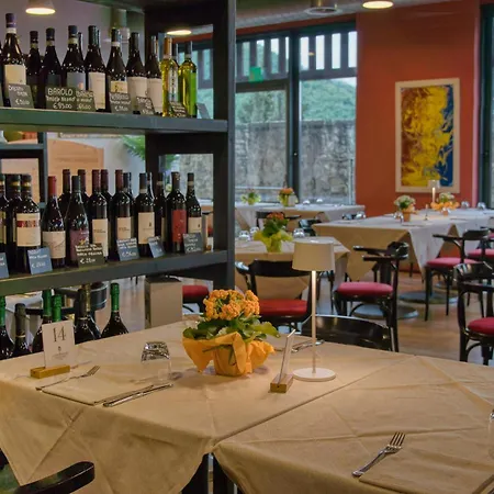 Castelbrando מלון 4*