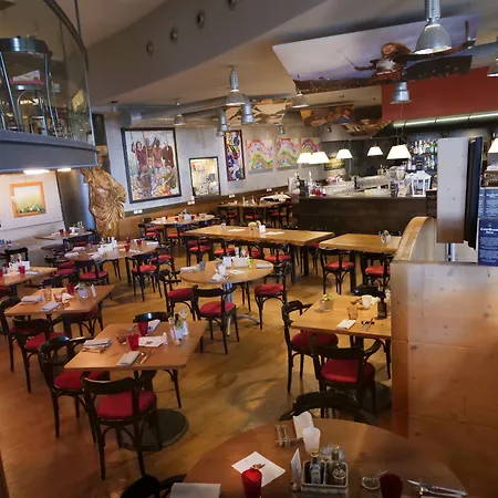 מלון Castelbrando 4*