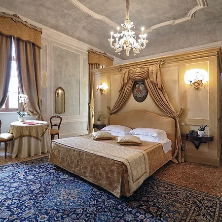 Castelbrando מלון