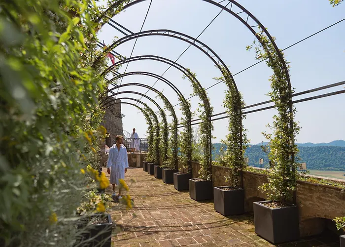 Castelbrando Szálloda